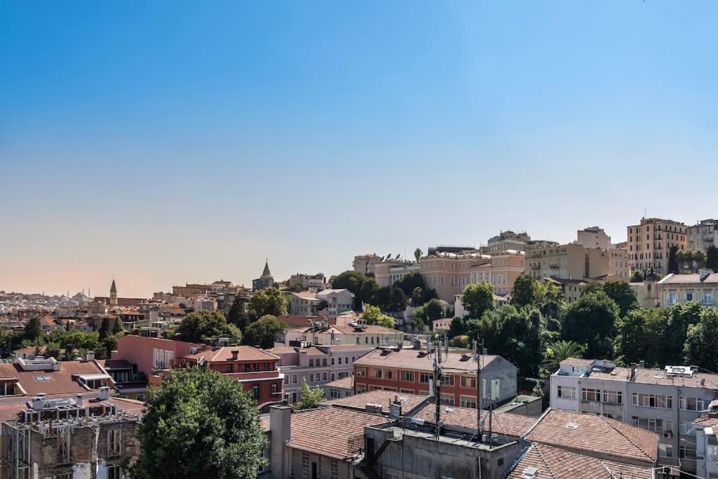 Stylish Duplex House With A Special Terrace Apartment