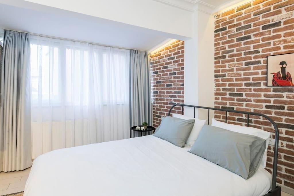 Apartment Stylish Duplex House With A Special Terrace
